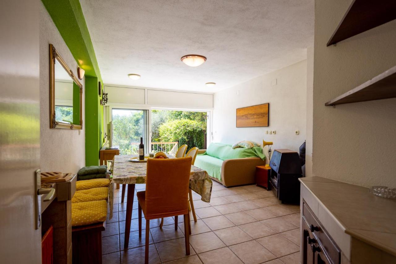 Maris Apartment Sveti Filip i Jakov Bagian luar foto