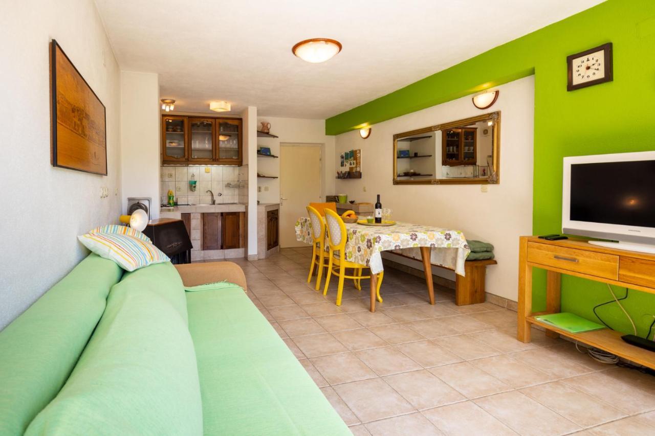 Maris Apartment Sveti Filip i Jakov Bagian luar foto